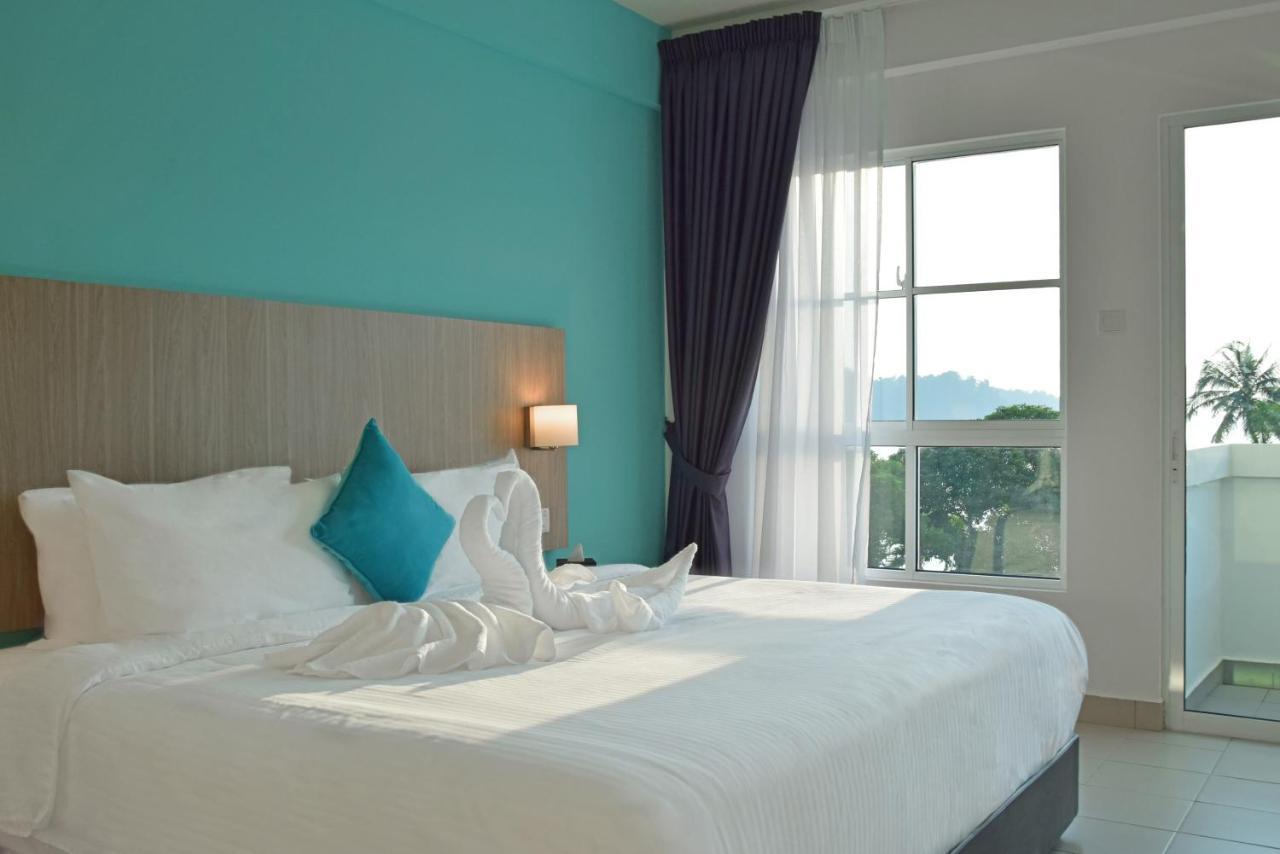 Avi Pangkor Beach Resort Kampong Pasir Bogak Eksteriør billede