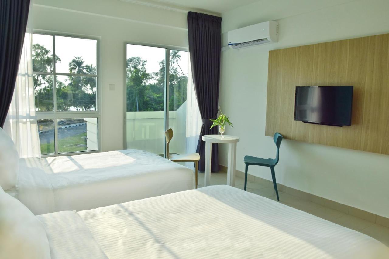 Avi Pangkor Beach Resort Kampong Pasir Bogak Eksteriør billede