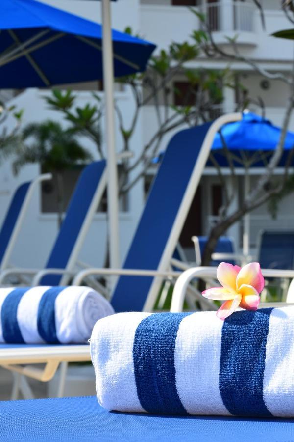 Avi Pangkor Beach Resort Kampong Pasir Bogak Eksteriør billede