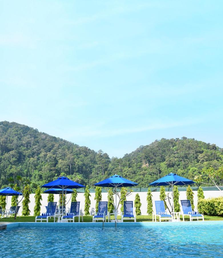 Avi Pangkor Beach Resort Kampong Pasir Bogak Eksteriør billede